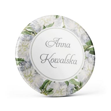 Metalowa przypinka oznaczenie podziękowanie dla gości z agrafką modny wzór kwiatowy białe piwonie