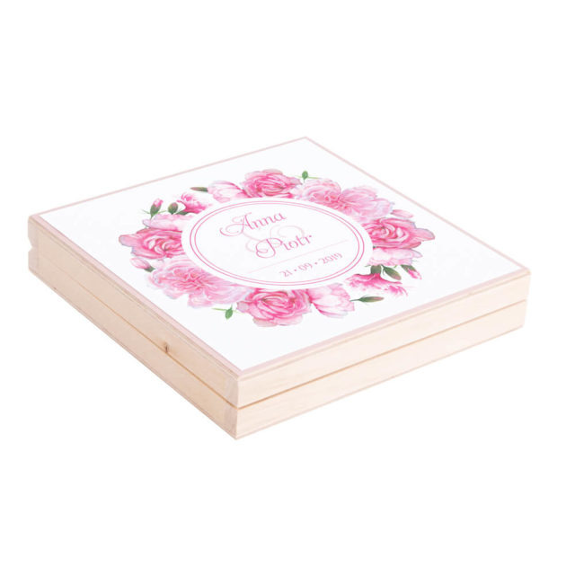 Eleganckie drewniane pudełko podziękowanie zaproszenie dla rodziców motyw kwiatowy różowe goździki
