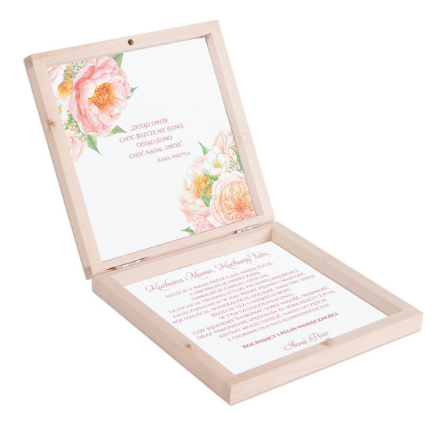 Eleganckie drewniane pudełko podziękowanie zaproszenie dla rodziców motyw kwiatowy piwonie frezja
