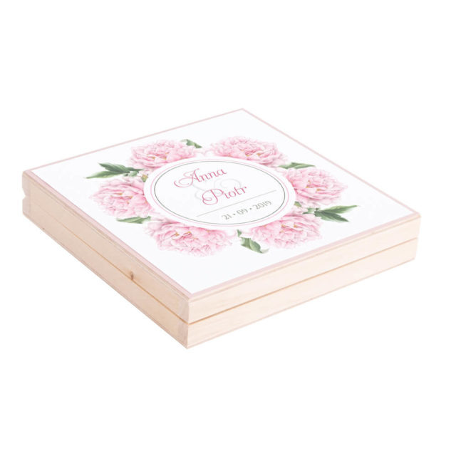 Eleganckie drewniane pudełko podziękowanie zaproszenie dla rodziców motyw kwiatowy różowe piwonie