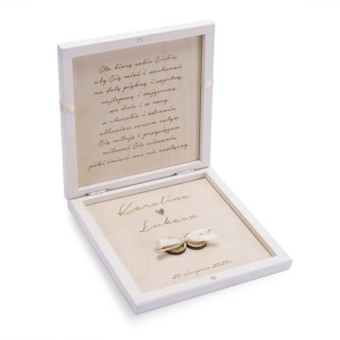 Grawerowane pudełko na obrączki