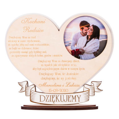 statuetka podziękowanie dla rodziców w kształcie serca ze zdjęciem młodej pary