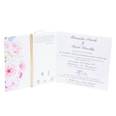 zaproszenia ślubne kwiatami róży i złotym sznurkiem