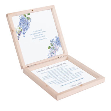 Podziękowanie w drewnianym pudełku z kwiatami Hortensji w4