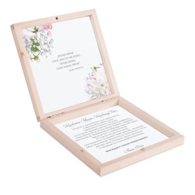 Podziękowanie w drewnianym pudełku z kwiatami Piwonii w13