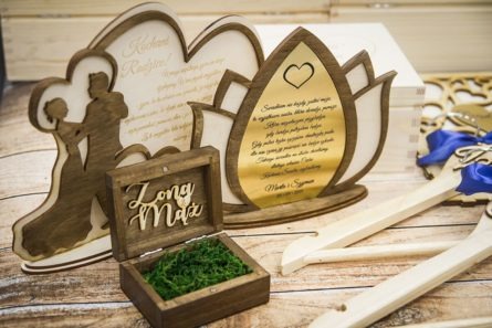 drewniane podziękowania dla rodziców z okazji wesela
