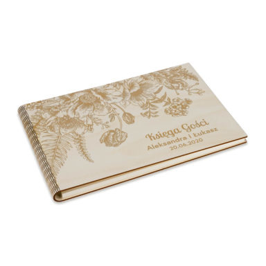 księga gości z grawerowaną okładką w kwiaty