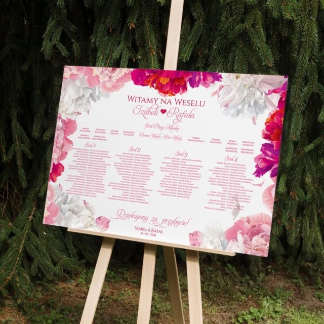 plan stołów weselnych z motywem kwiatów piwonii