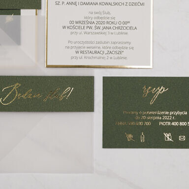 Prostokątne zaproszenie ślubne z kwiatami łososiowej piwonii z zielonymi dodatkami