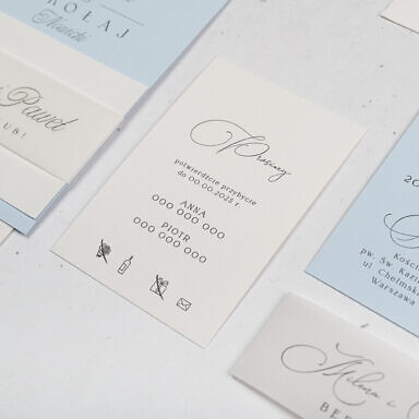 Minimalistyczne zaproszenie ślubne z kolorową kartą główną z bilecikiem