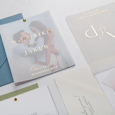 Zaproszenie ślubne ze zdjęciem i złoconym tekstem na kalce