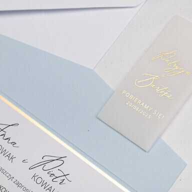 Zaproszenie na ślub i wesele w formie folderu ze złoconą opaską