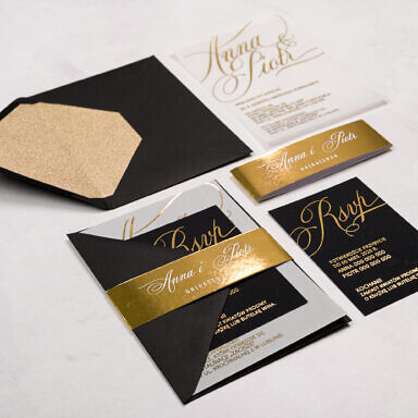 Eleganckie czarne zaproszenie ślubne z metalicznym nadrukiem