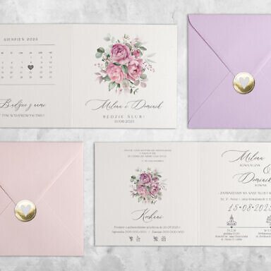 Wrzosowe zaproszenie ślubne z kwiatami, kolorową kopertą i metalizowaną naklejką