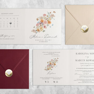 Kolorowe zaproszenie ślubne z kwiatami z kolorową kopertą i złotą naklejką