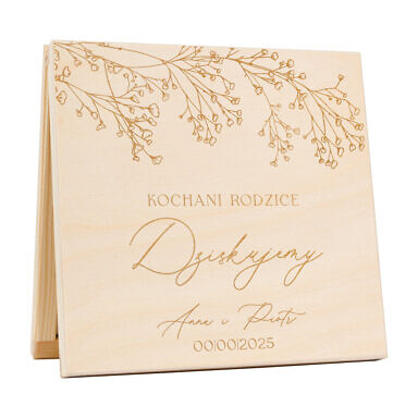 Podziękowanie w drewnianym pudełku z grawerunkiem gipsówka